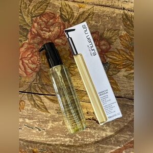 🦋Full Size Shu Uemura Essence Absolue